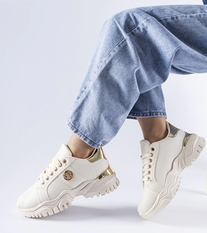 Beżowe sneakersy na masywnej podeszwie