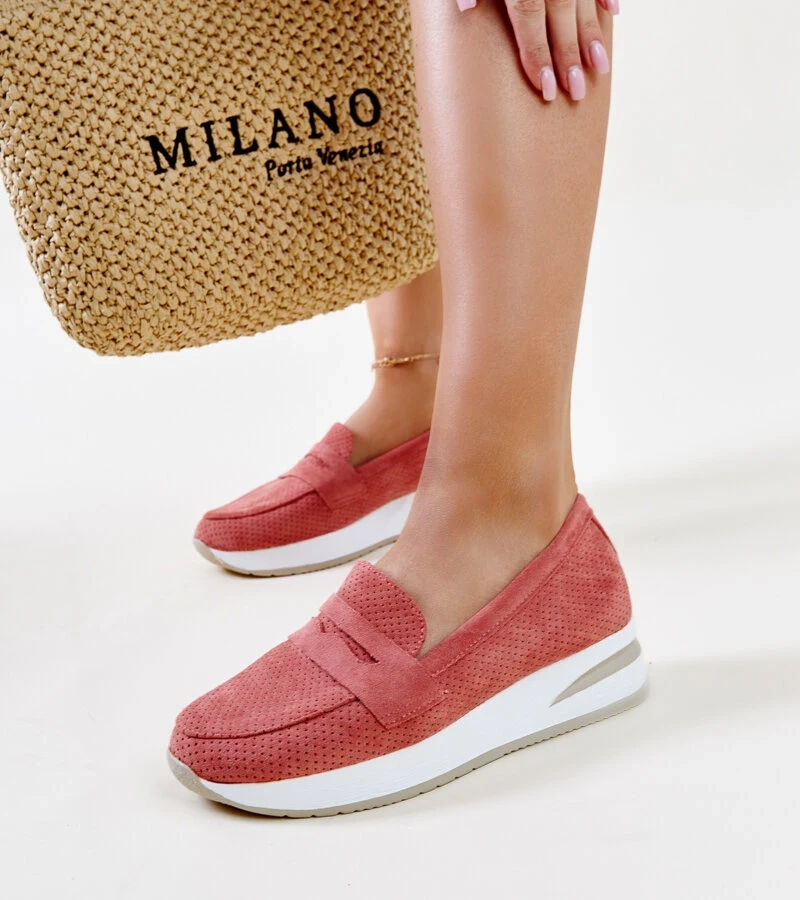 Różowe perforowane półbuty