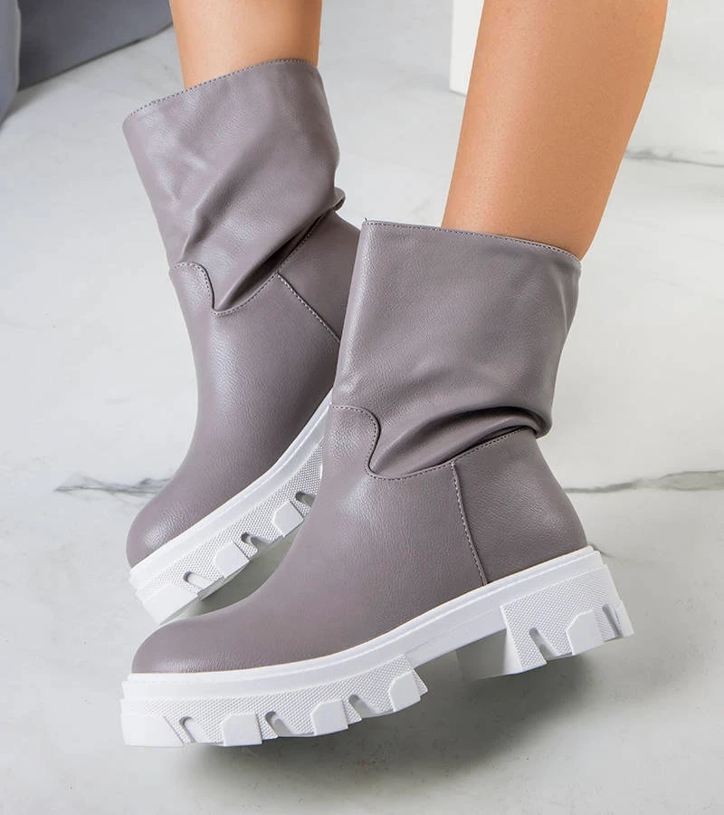 Szare ocieplane botki damskie