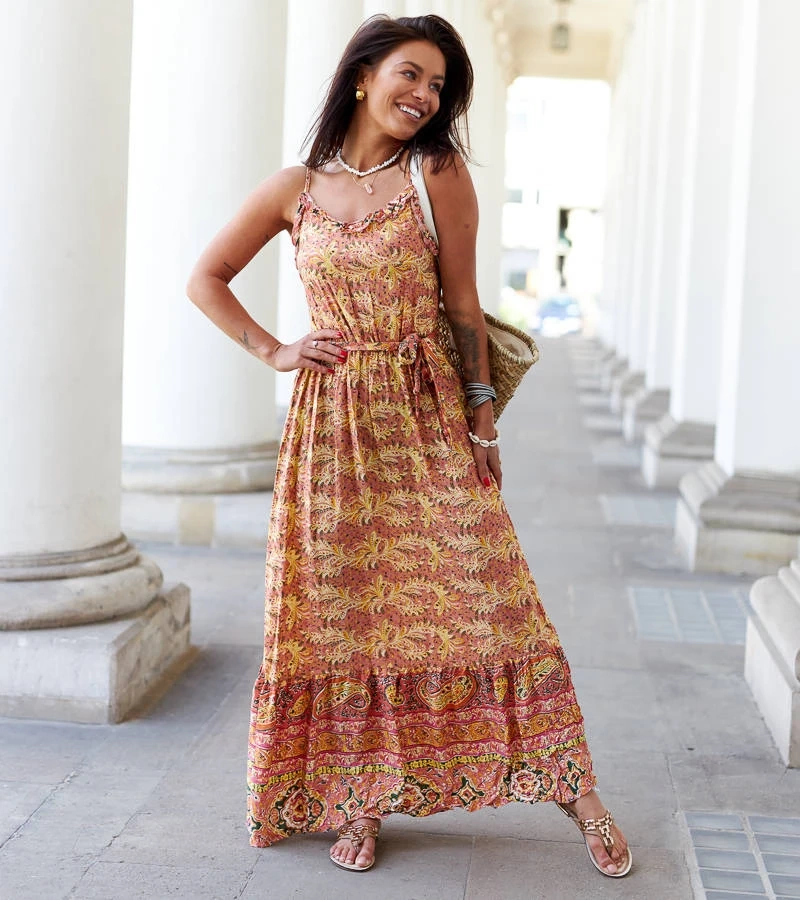 Wzorzysta sukienka na ramiączkach