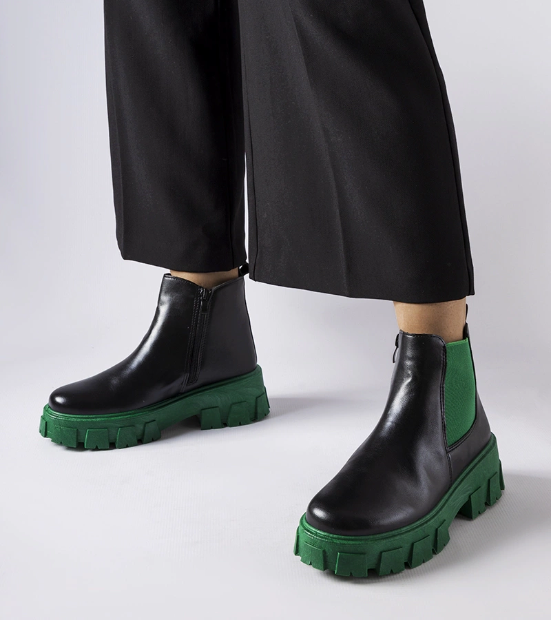 Czarno-zielone masywne botki