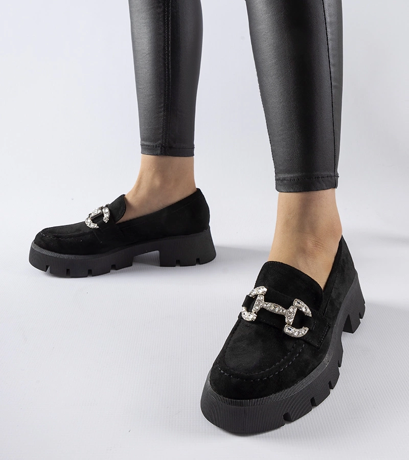 Czarne mokasyny z cyrkoniami