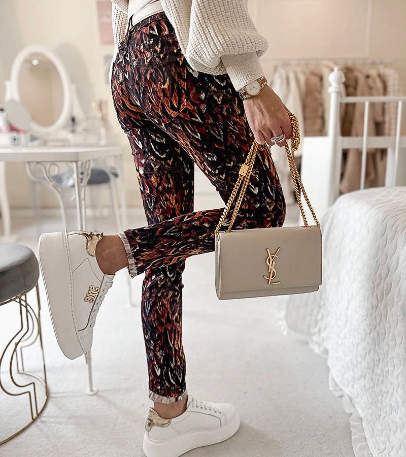 Brązowe spodnie w stylu hippie