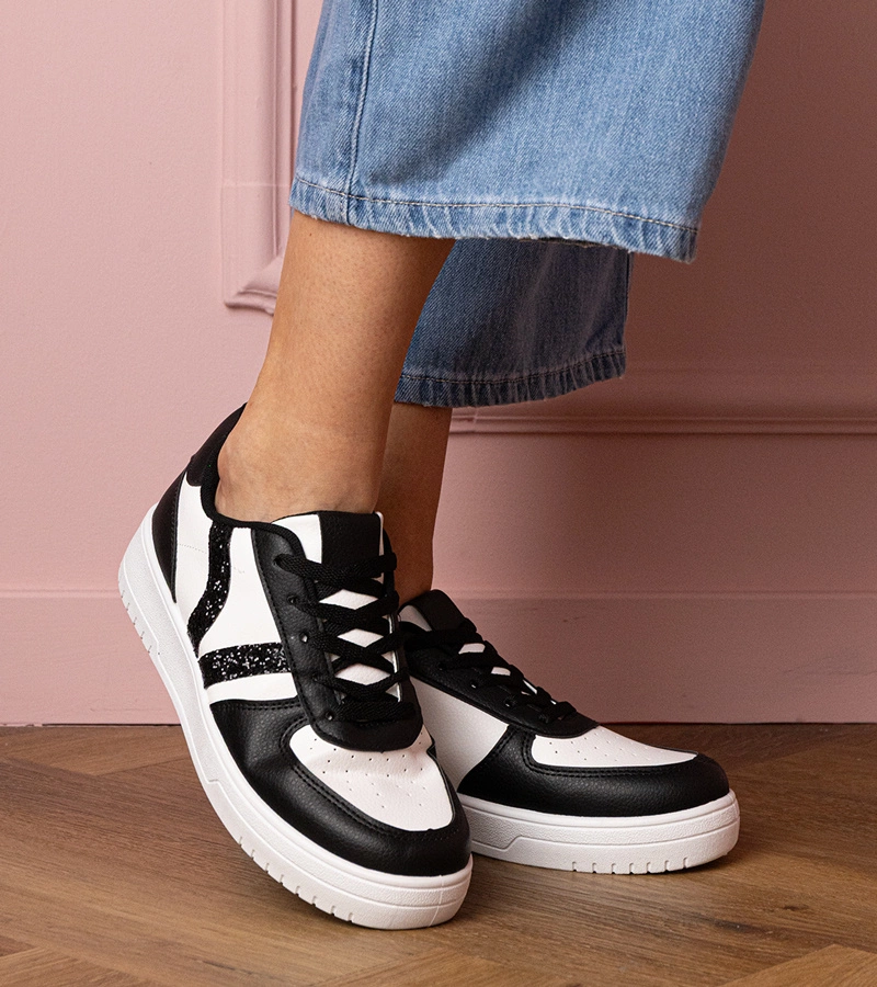 Hers Czarne sneakersy trampki zdobione brokatem