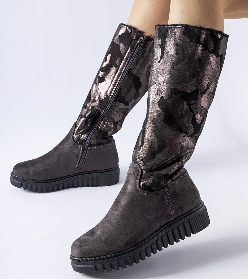 Szare ocieplane kozaki moro eko-zamsz