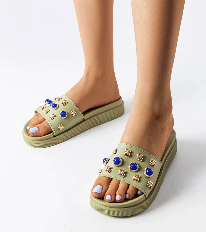 Zielone ozdobne klapki