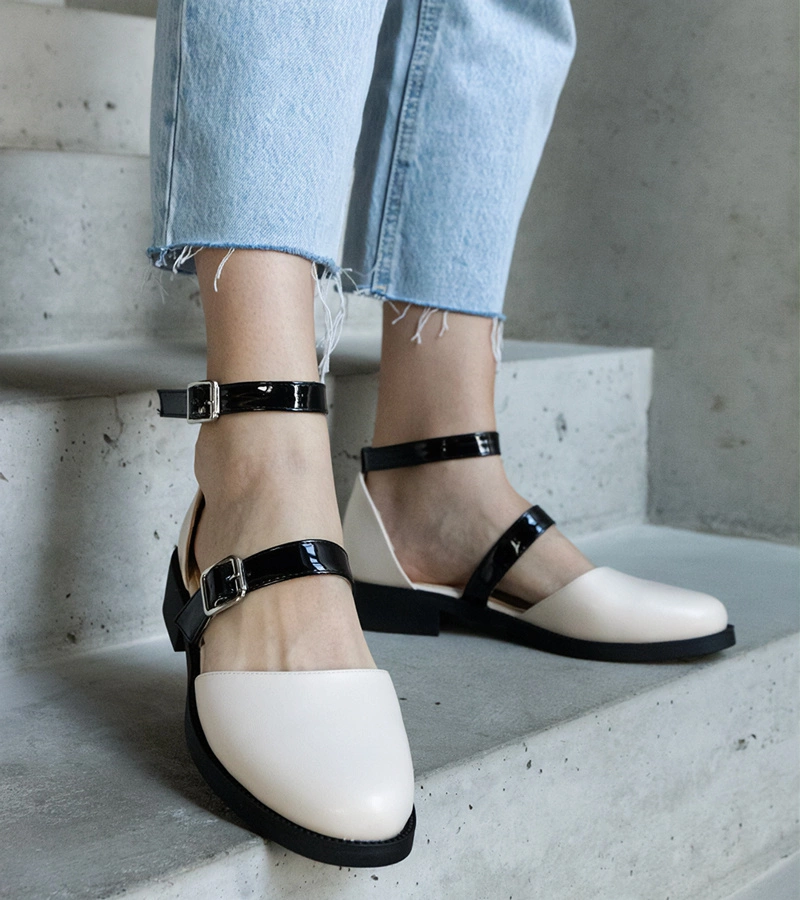 Beżowe damskie sandały ze sprzączką