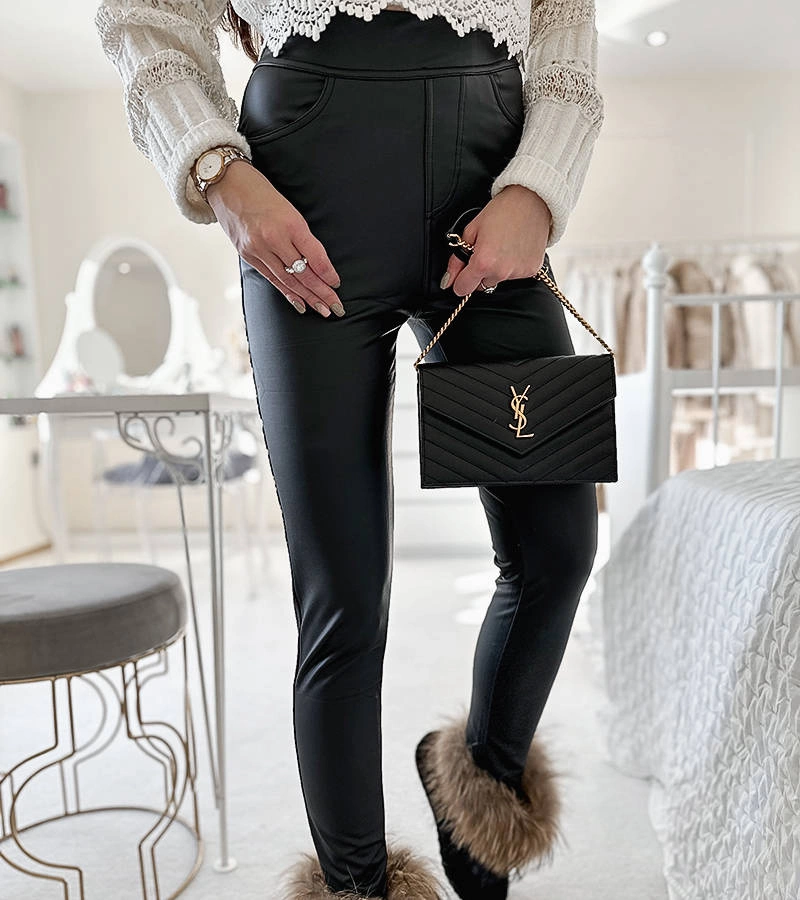 Czarne jegginsy z imitacji skóry