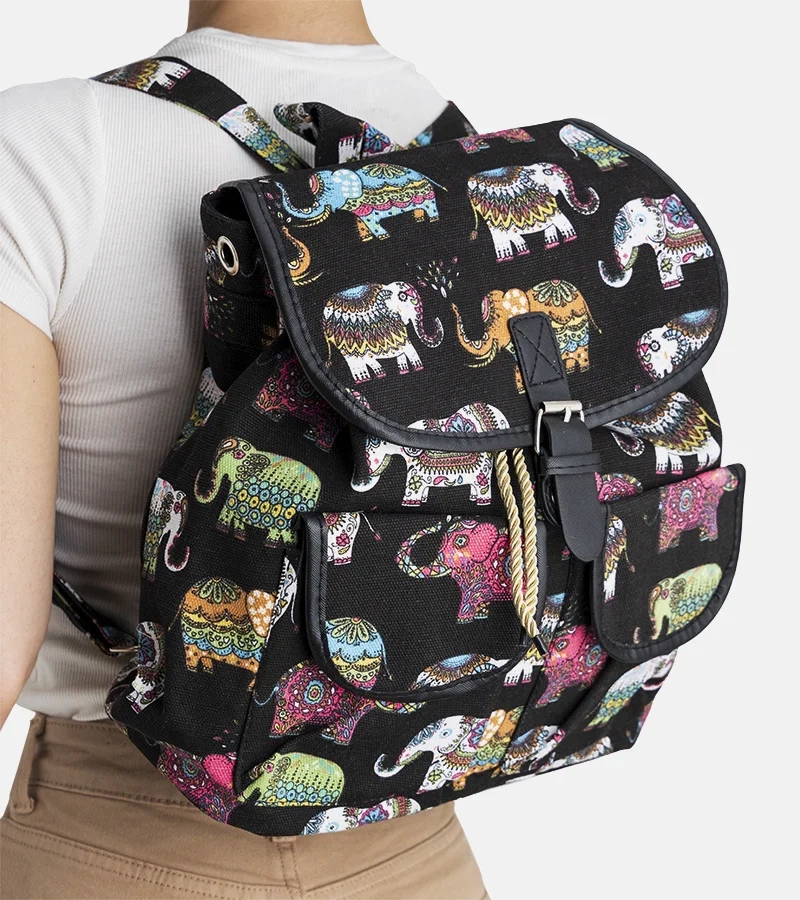 Czarny plecak z motywem słoni