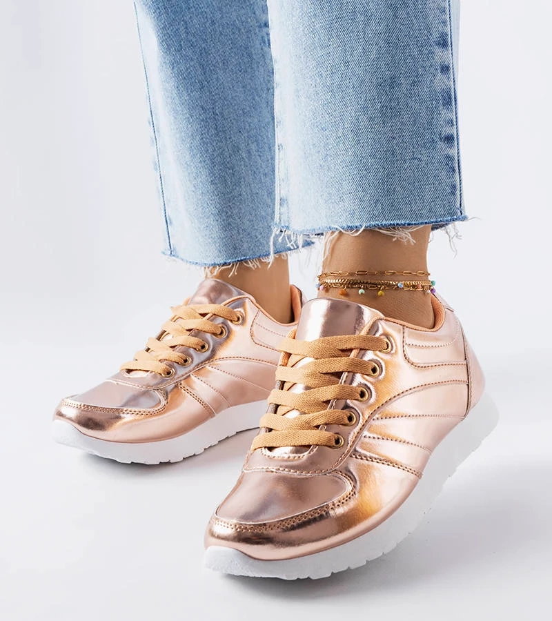 Złote lakierowane sneakersy