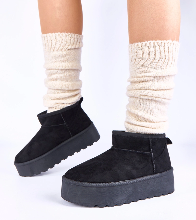 Hers Czarne śniegowce na platformie ocieplane futerkiem