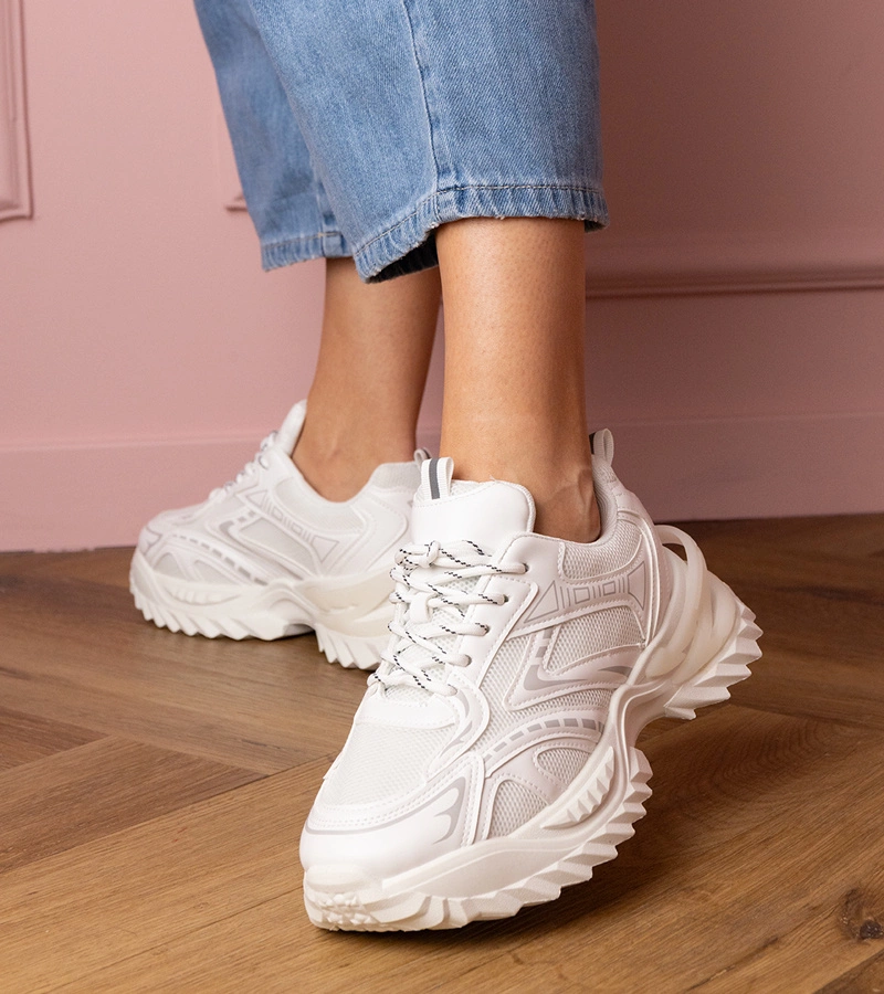 Hers Białe sneakersy sportowe na grubej podeszwie