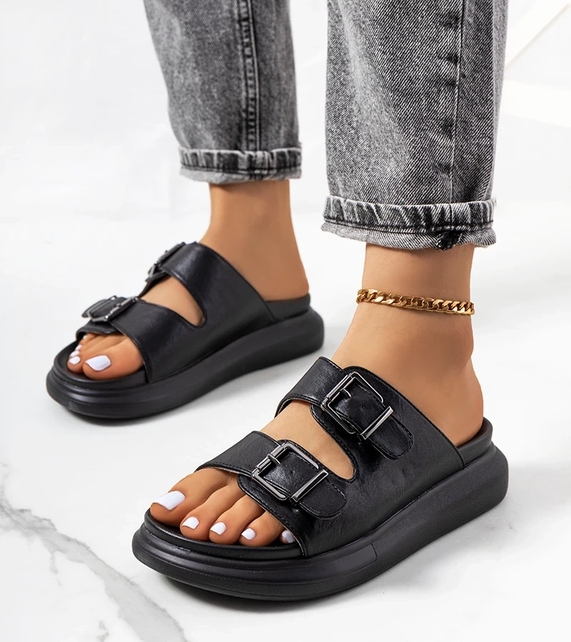 Czarne klapki damskie