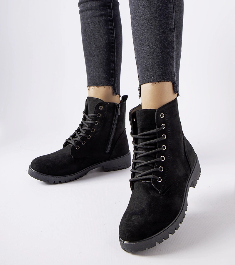 Czarne ocieplane trapery eko-zamsz