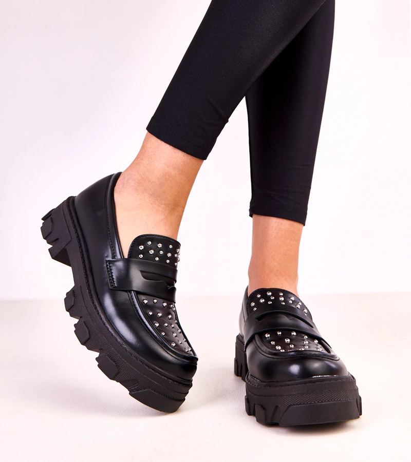 Hers Czarne mokasyny damskie zdobione ćwiekami