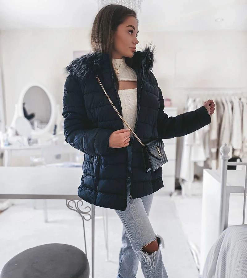 Czarna kurtka zimowa