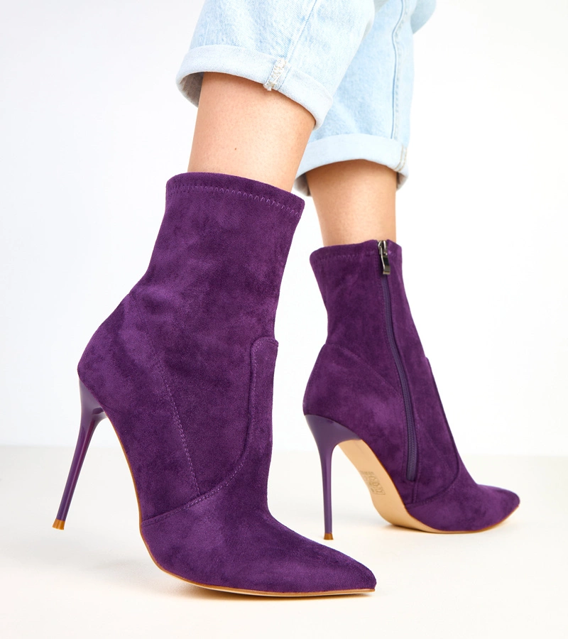 Hers Ciemnofioletowe botki na szpilce