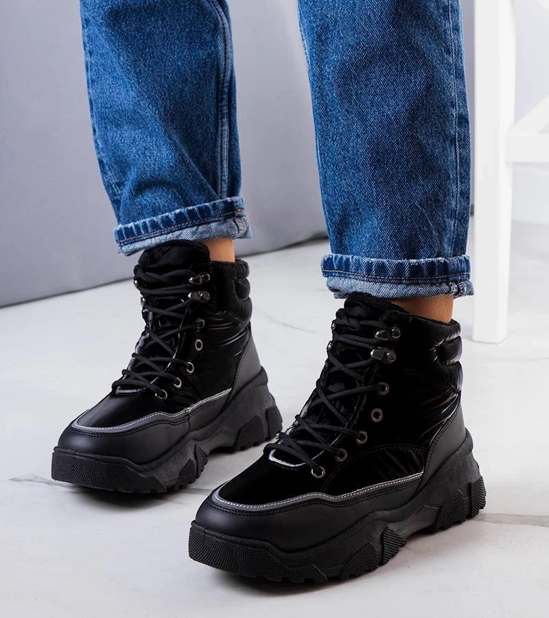 Czarne ocieplane śniegowce