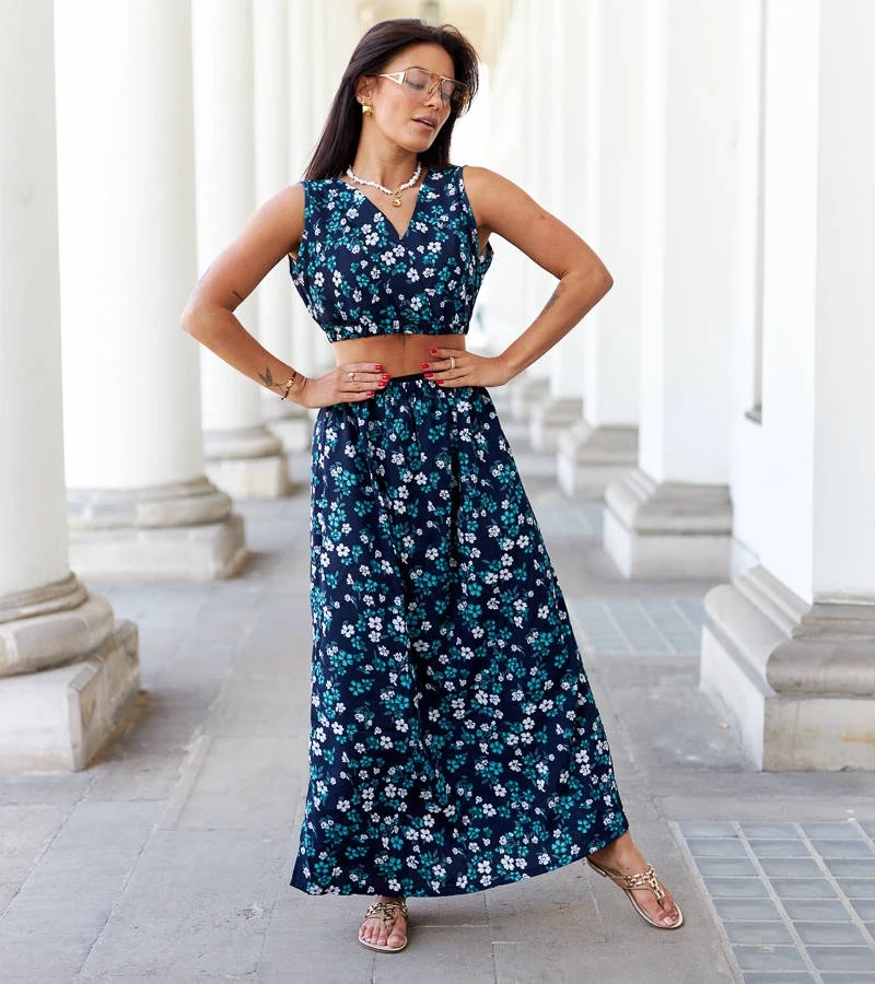 Granatowy komplet spódnica+top w kwiaty