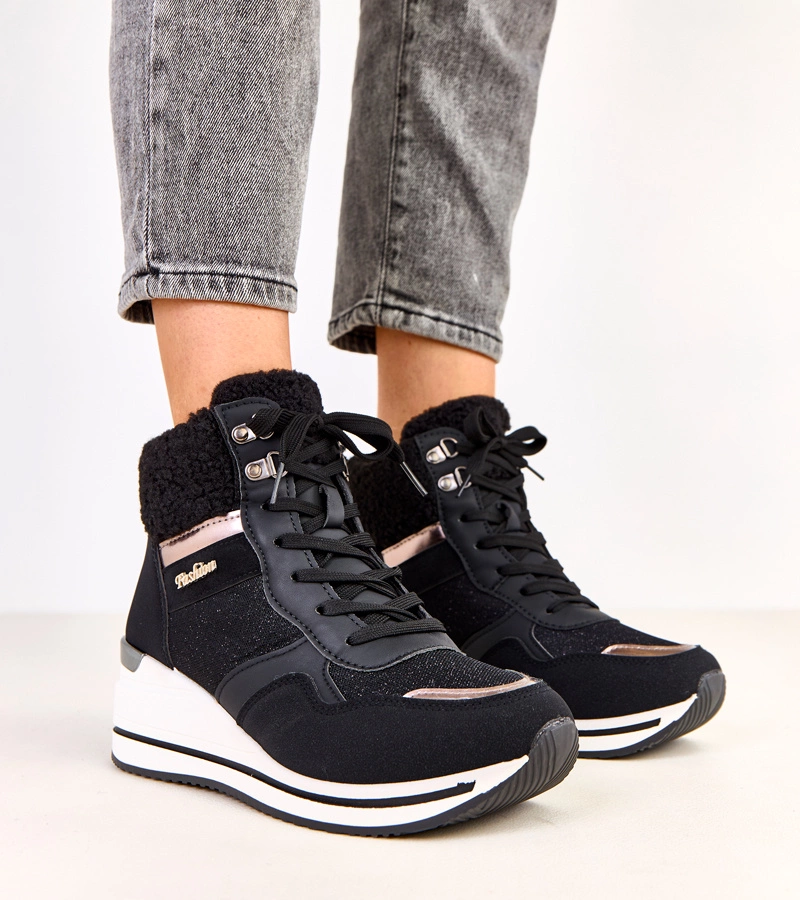 Hers Czarne sneakersy wysokie ocieplane na koturnie