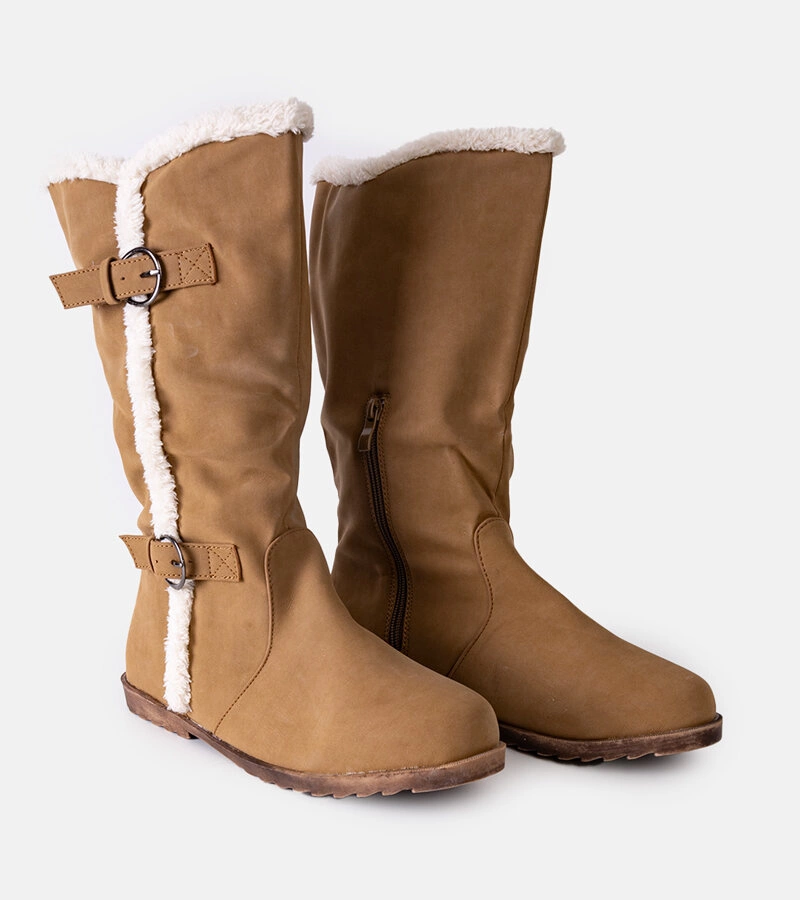 Brązowe kozaki z futerkiem