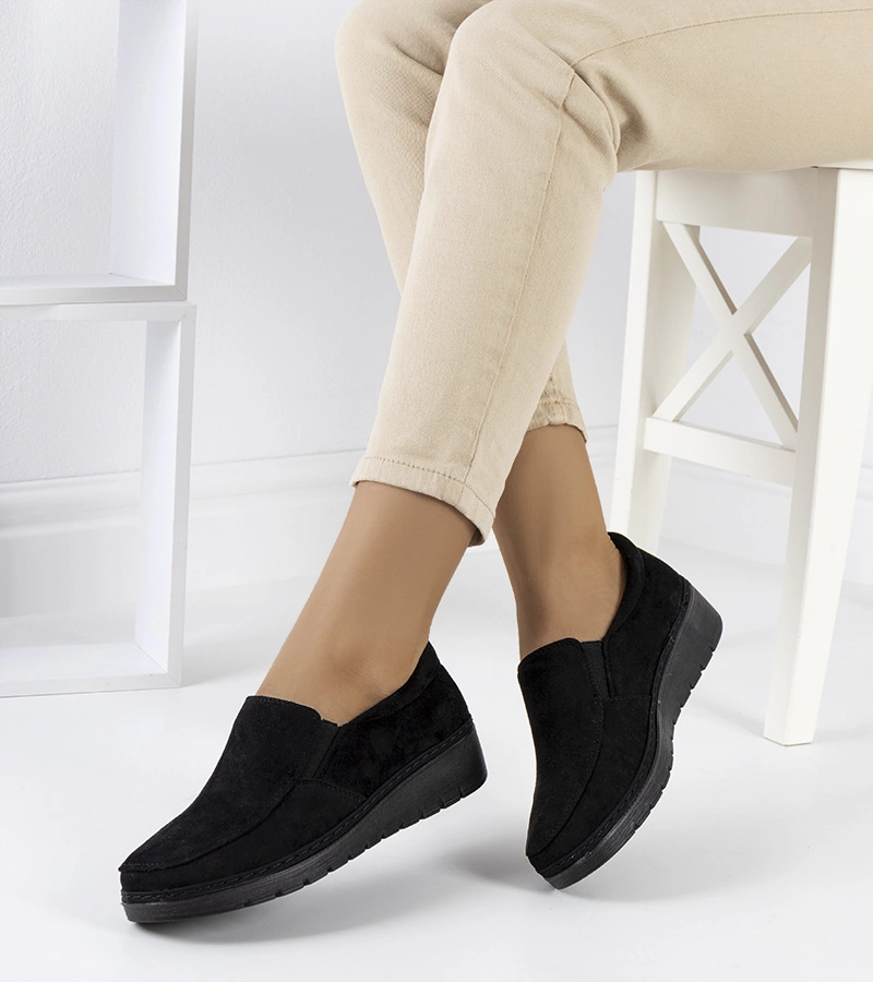 Czarne półbuty eko-zamsz