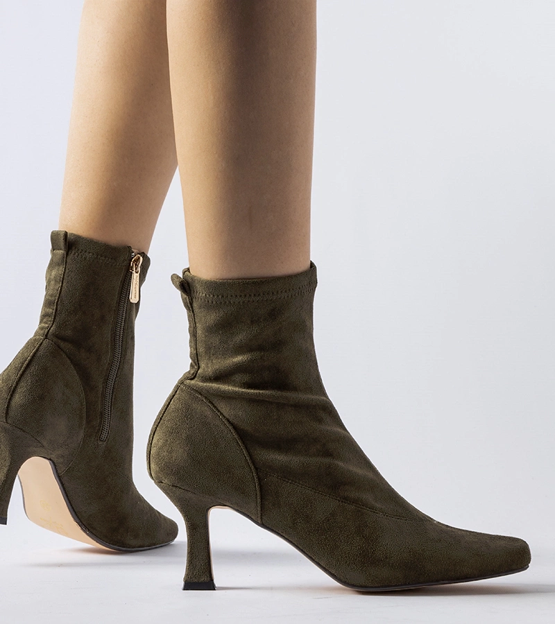 Zielone botki na niskim obcasie