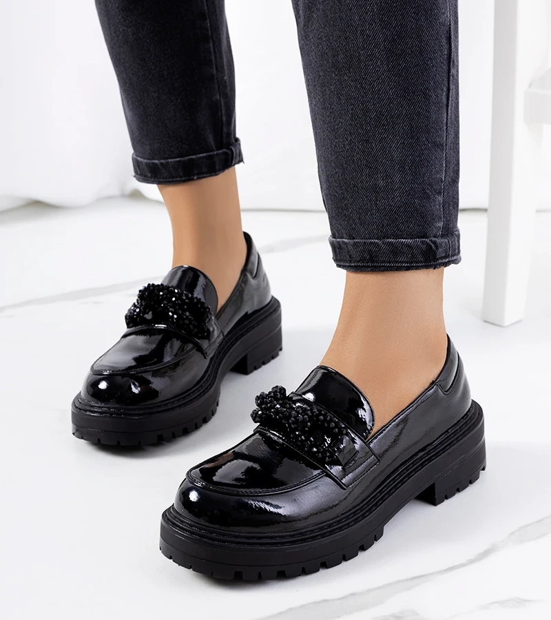 Lakierowane półbuty damskie