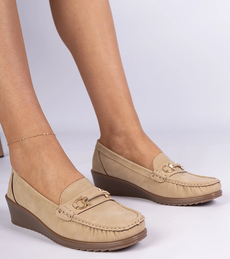 Hers Brązowe mokasyny damskie na koturnie