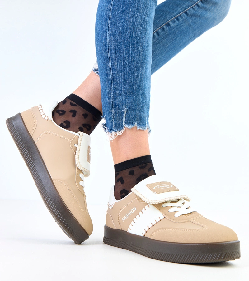 Brązowe sneakersy na platformie z przeszyciami