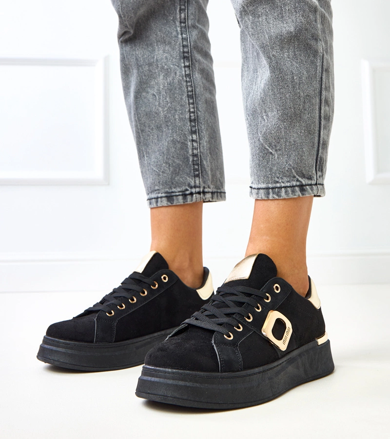 Hers Czarne sneakersy na platformie ze złotymi dodatkami