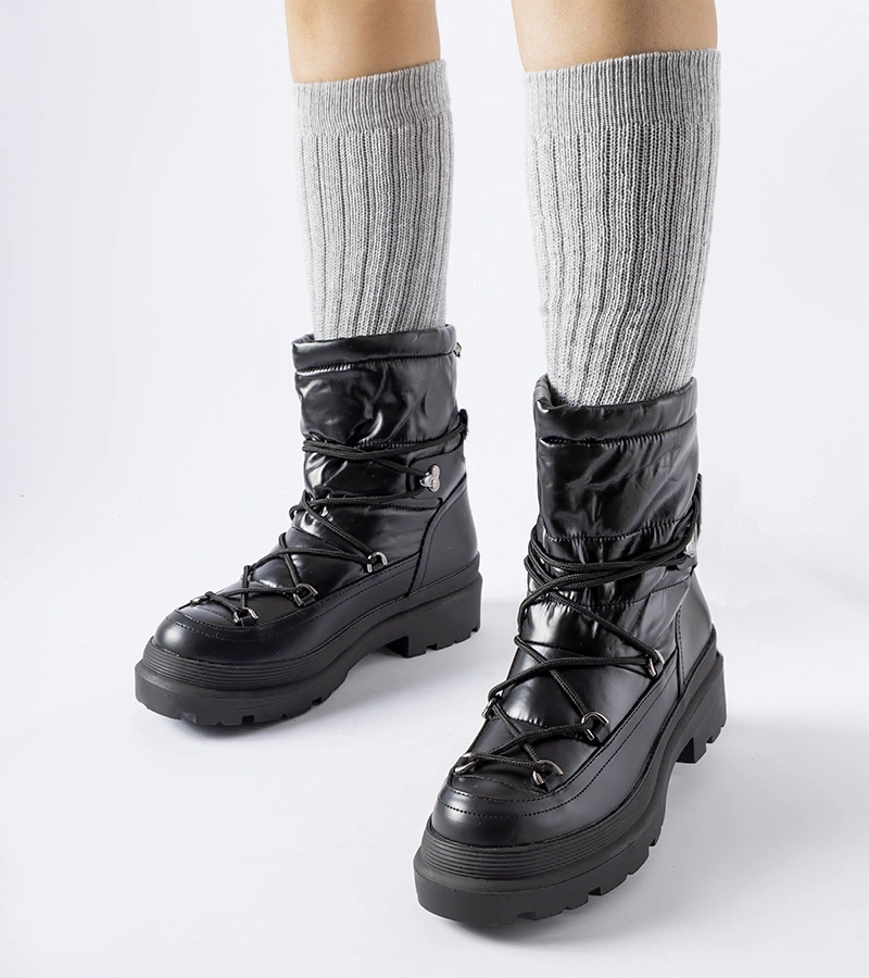 Czarne śniegowce ze ściągaczem