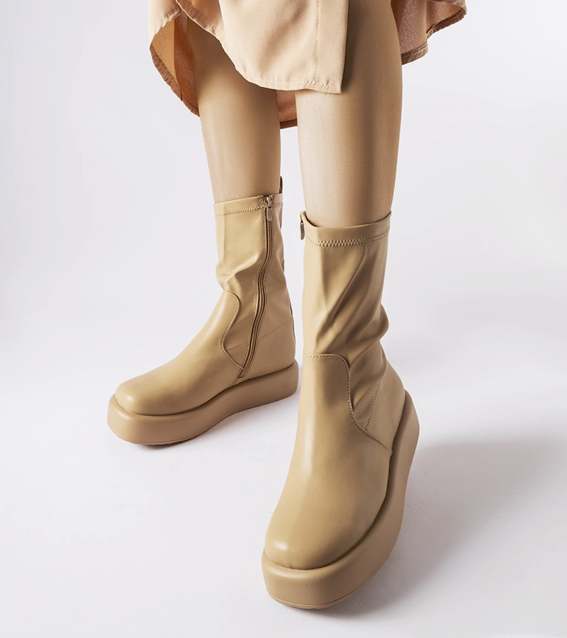 Beżowe botki z eko-skóry