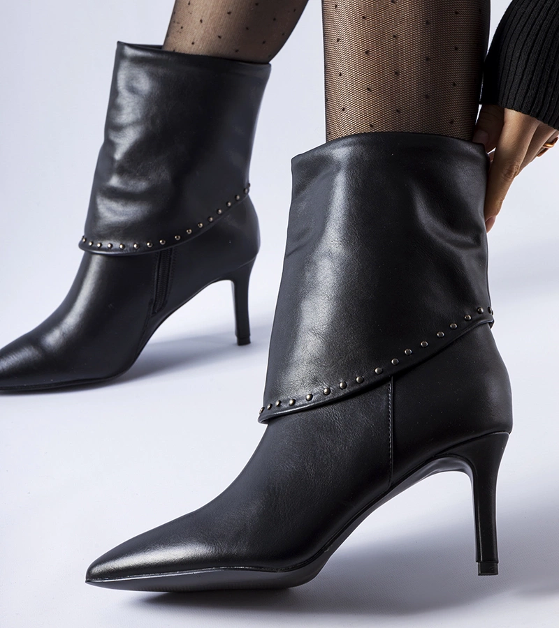 Czarne ocieplane botki na szpilce