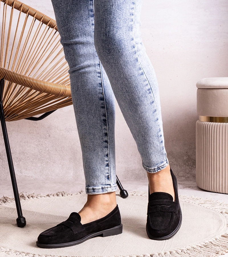 Czarne mokasyny welurowe