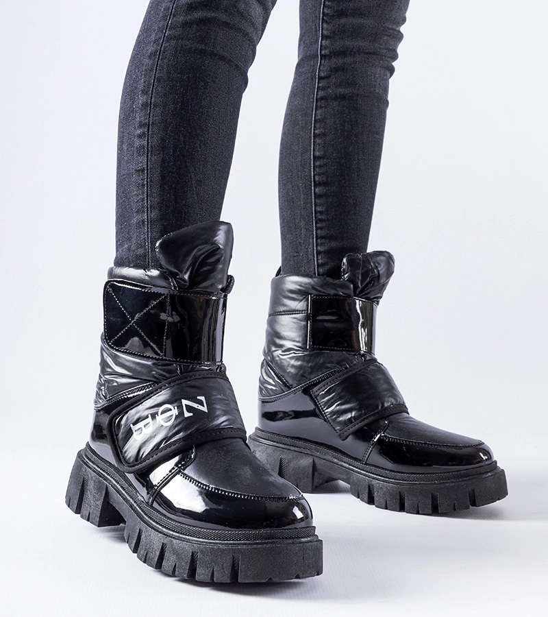 Czarne ocieplane śniegowce