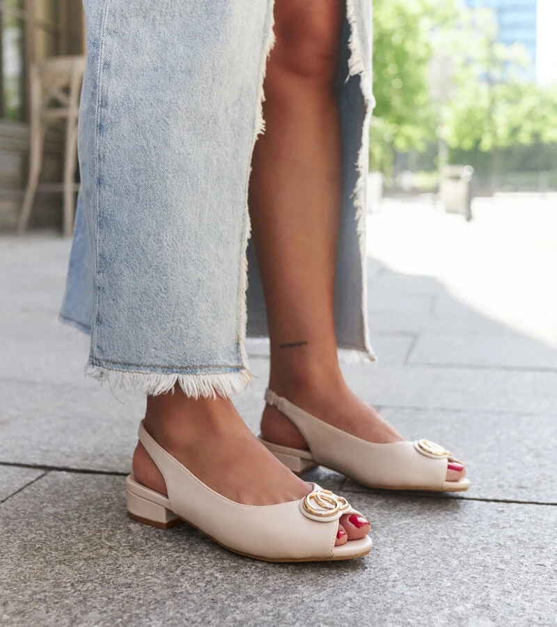 Sandały ze skórzaną wkładką