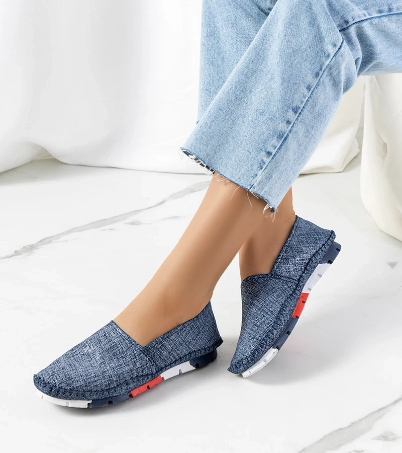 Granatowe tenisówki skórzane