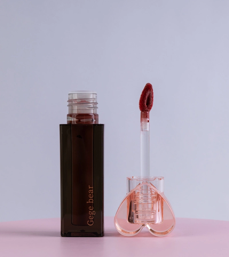 Hers Nawilżający błyszczyk do ust GEGE BEAR 1, 3 g