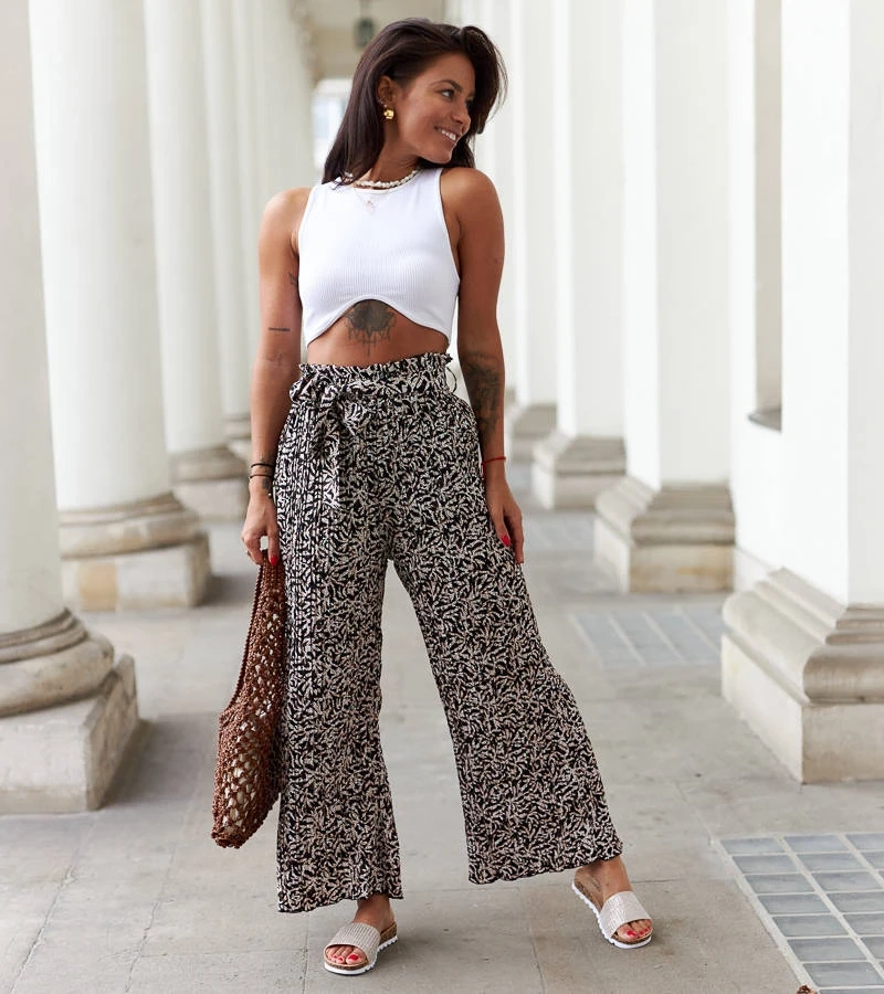 Czarne wzorzyste spodnie plisowane