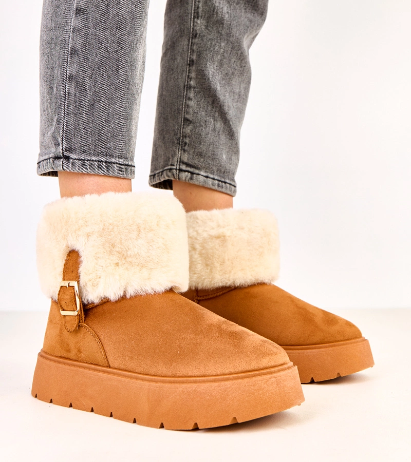 Hers Brązowe śniegowce na platformie zdobione klamerką