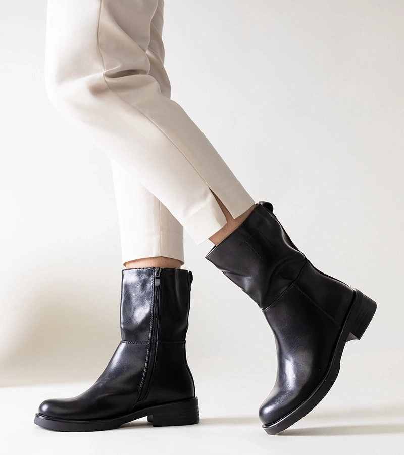 Czarne klasyczne botki z eko skóry