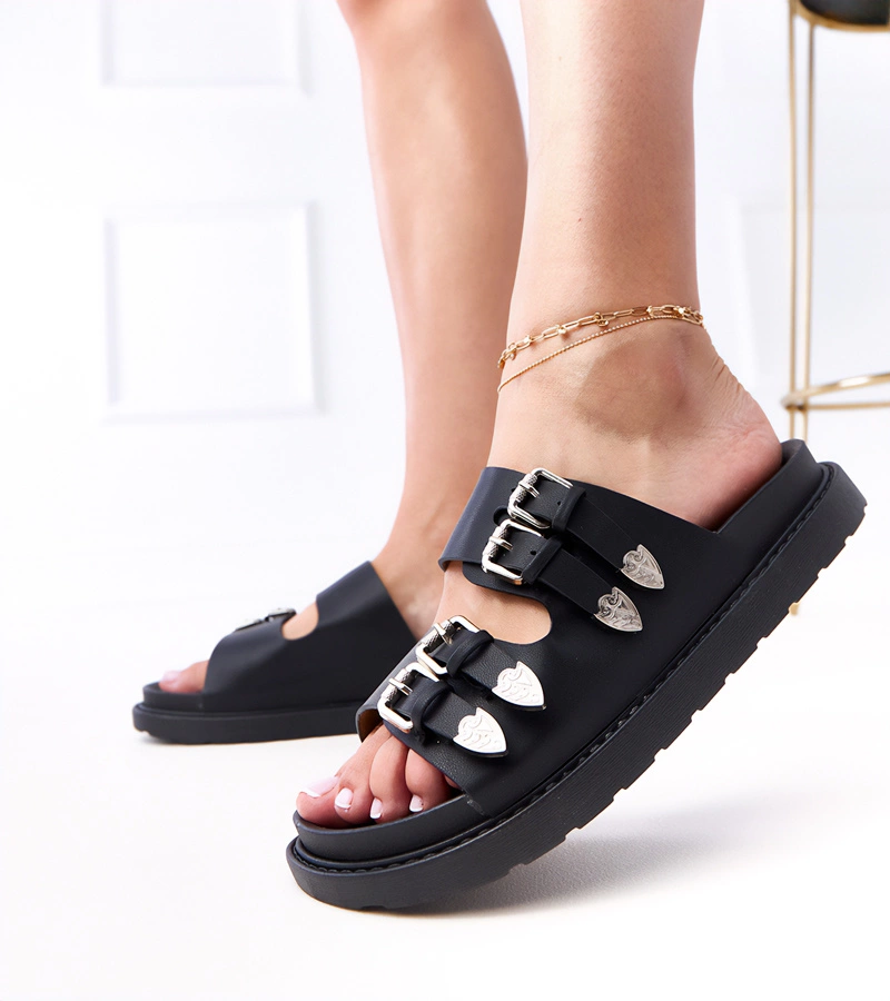 Hers Czarne damskie klapki z ozdobnymi klamrami