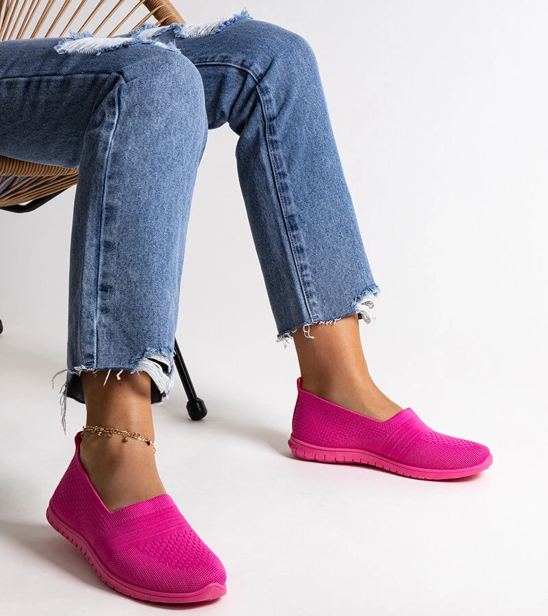 Ciemnoróżowe wsuwane tenisówki