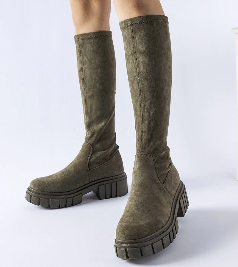 Zielone długie skarpetowe trapery