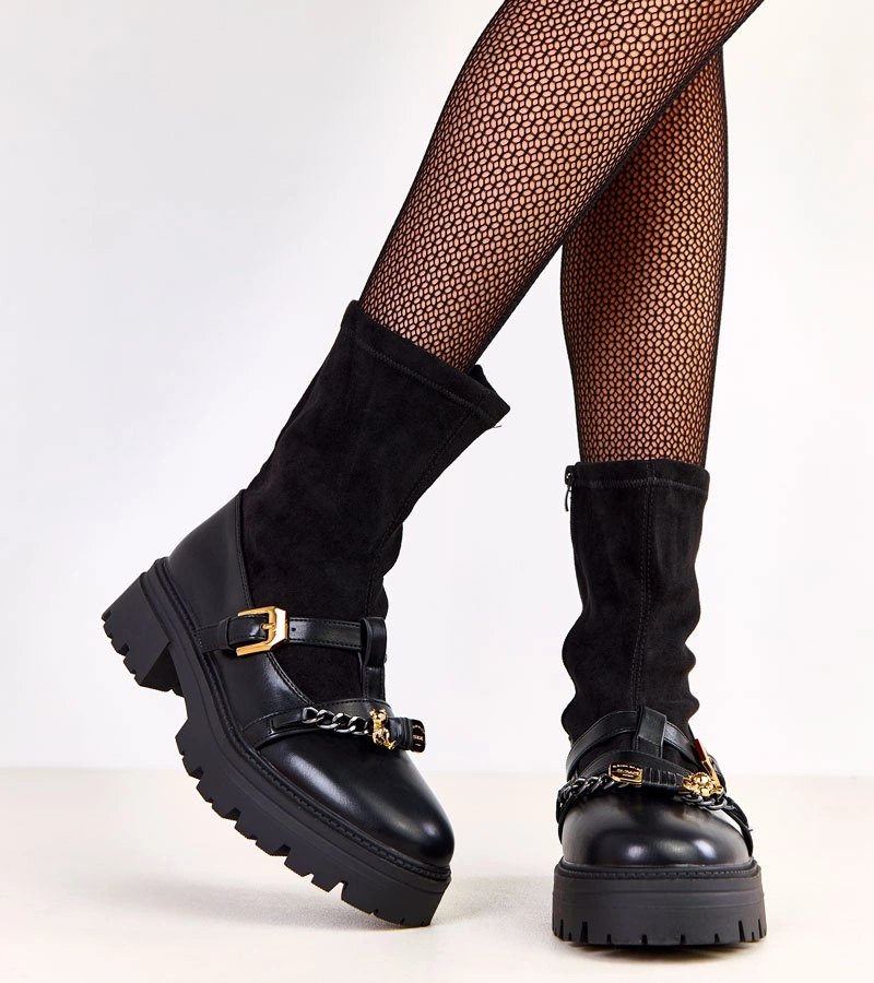 Hers Czarne traperki zdobione misiem i sprzączką