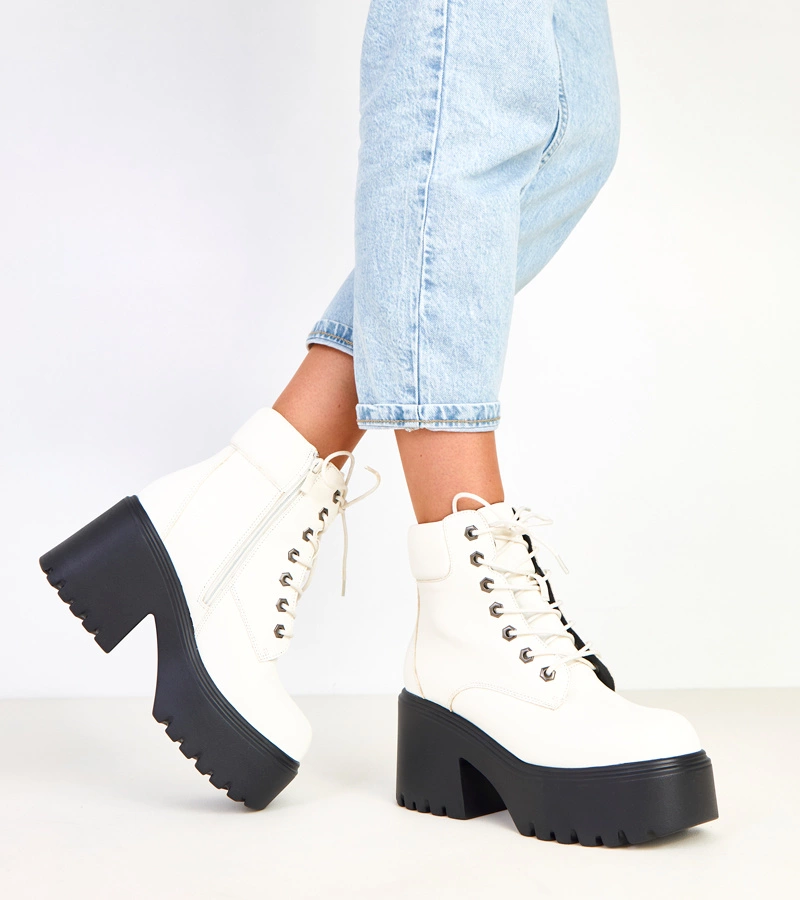 Hers Białe damskie botki na masywnym obcasie i platformie