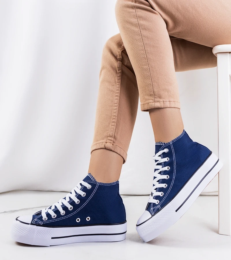 Granatowe trampki za kostkę