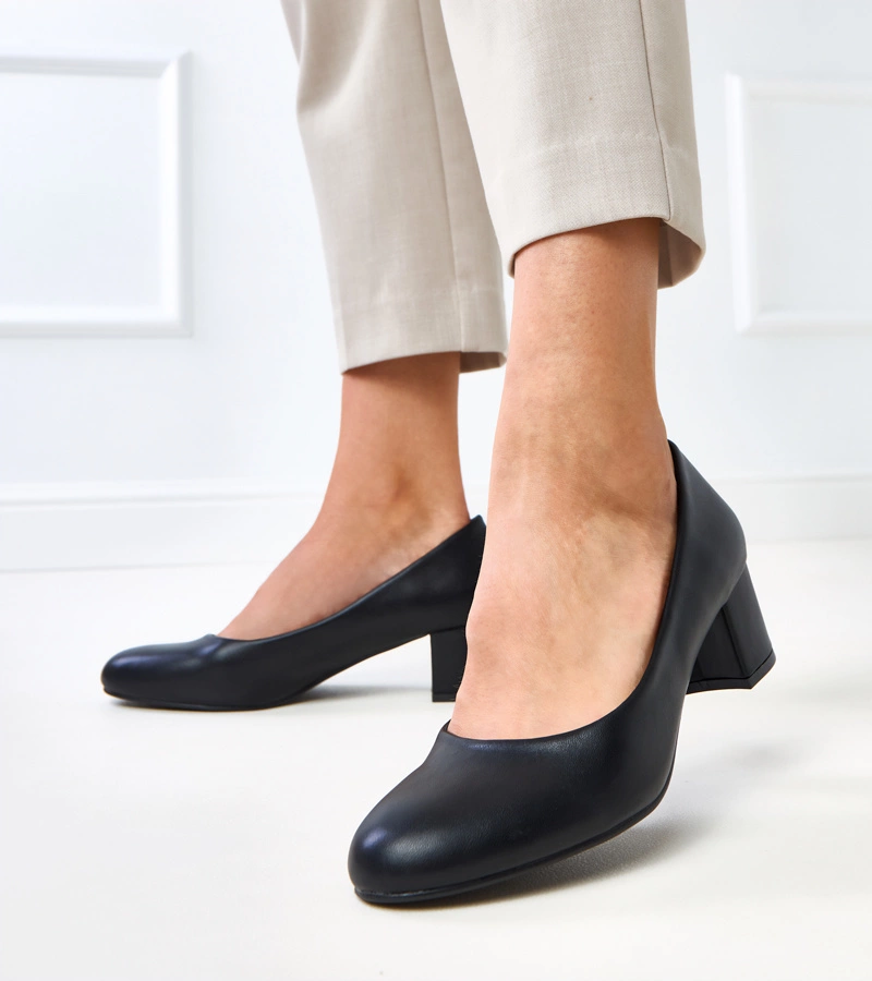 Hers damskie czarne klasyczne czółenka na niskim słupku