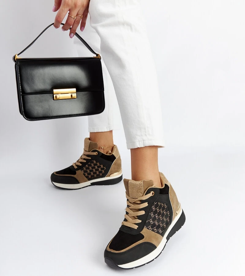 Czarne sneakersy na koturnie